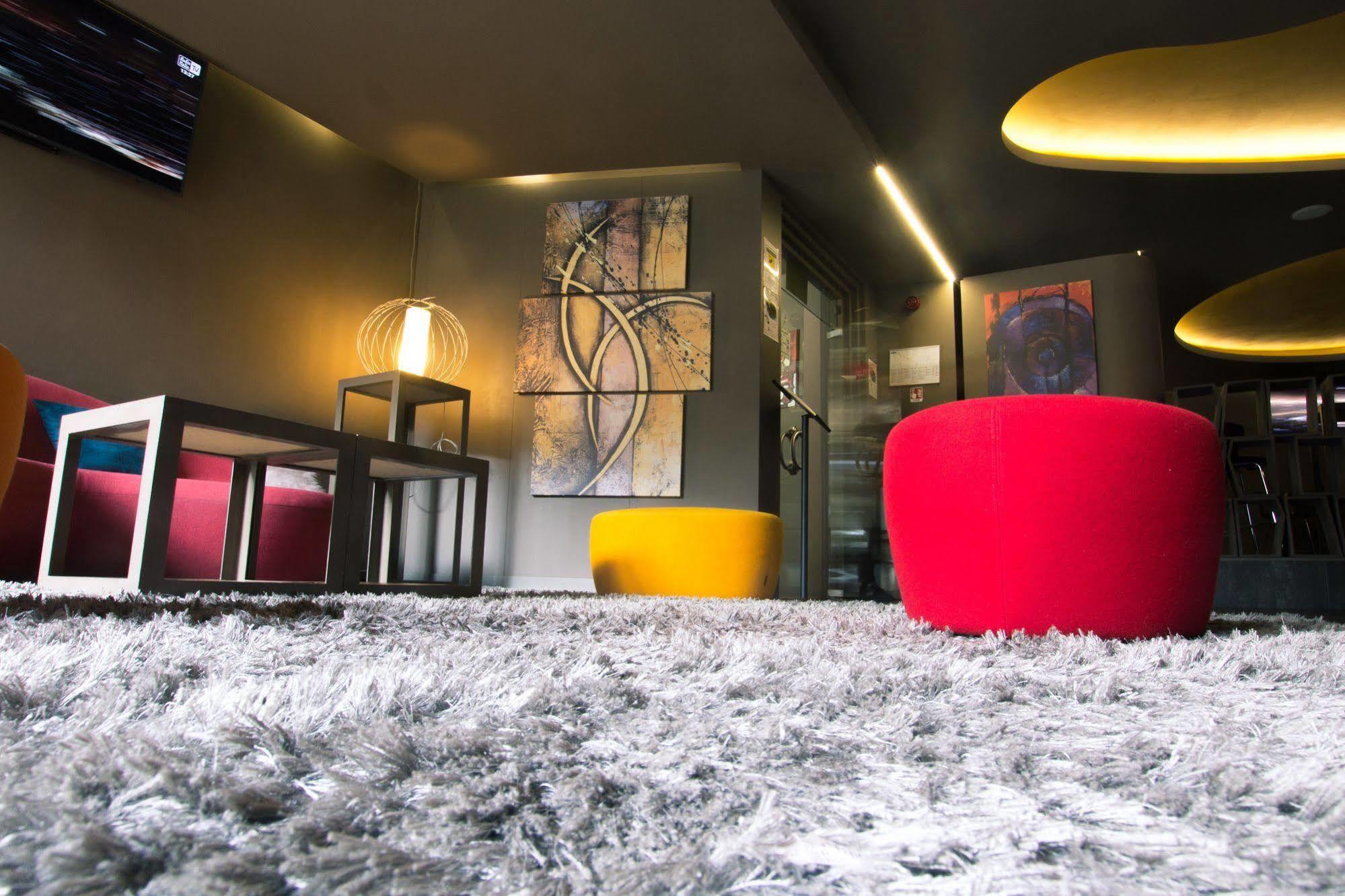 The Gate Hotel 4*